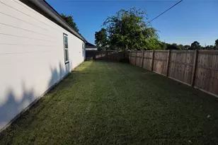 4709 Lee St, Greenville, TX 75401 - Photo 13
