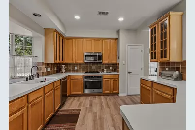 9301 Nottingham Court, Rowlett, TX 75088 - Photo 7