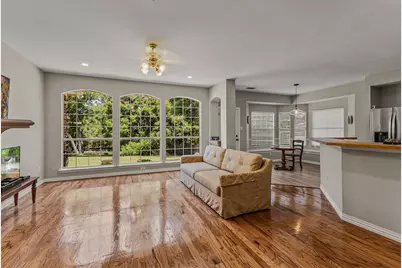 9301 Nottingham Court, Rowlett, TX 75088 - Photo 5