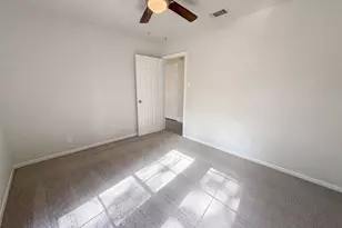 127 Jason Dr, Red Oak, TX 75154 - Photo 9