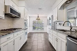 4717 Oak Valley Dr, Arlington, TX 76016 - Photo 5