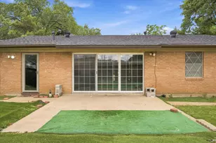 2210 Fairfax Dr, Irving, TX 75060 - Photo 17