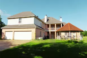 2517 County Rd 425, Cleburne, TX 76031 - Photo 37