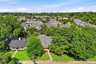 9677 Crestedge Dr, Dallas, TX 75238 - Photo 35