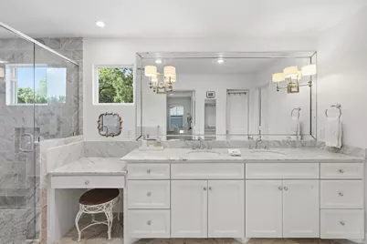 9677 Crestedge Drive, Dallas, TX 75238 - Photo 27