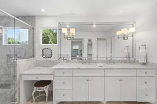 9677 Crestedge Dr, Dallas, TX 75238 - Photo 27