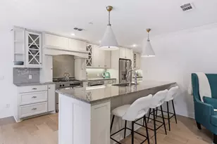 9677 Crestedge Dr, Dallas, TX 75238 - Photo 9