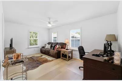 9677 Crestedge Drive, Dallas, TX 75238 - Photo 31