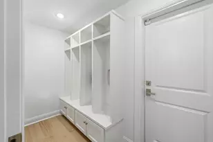 9677 Crestedge Dr, Dallas, TX 75238 - Photo 17