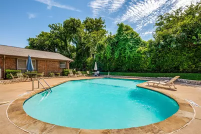 9650 Bryson Drive, Dallas, TX 75238 - Photo 11