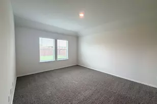 329 Thoroughbred St, Waxahachie, TX 75165 - Photo 15