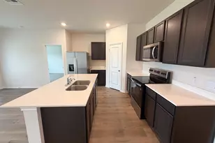 329 Thoroughbred St, Waxahachie, TX 75165 - Photo 11