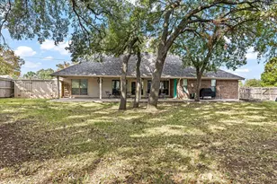 1609 Cheyenne Trail, Granbury, TX 76048 - Photo 29