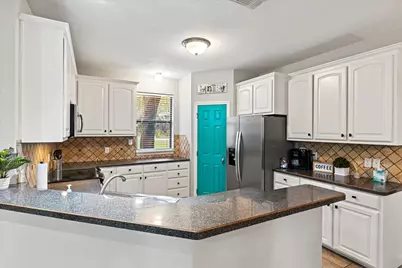 1609 Cheyenne Trail, Granbury, TX 76048 - Photo 11
