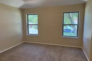 2212 Bolivar St, Denton, TX 76201 - Photo 11