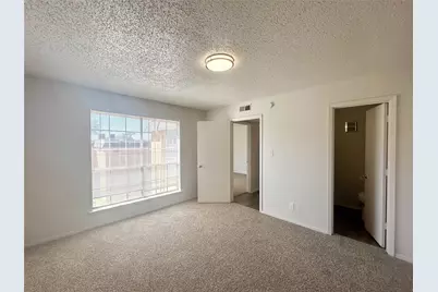 800 N Clay Street #B21, Ennis, TX 75119 - Photo 13