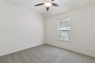 233 Firefly Dr, Springtown, TX 76082 - Photo 15