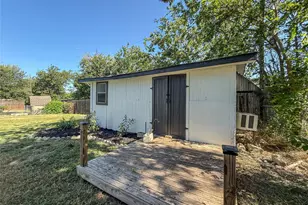 3061 Old North Rd, Farmers Branch, TX 75234 - Photo 21