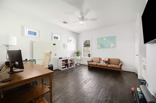 6713 Lake Cir Dr, Dallas, TX 75214 - Photo 15