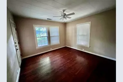 531 S Dallas Avenue, Lancaster, TX 75146 - Photo 9
