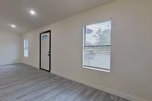 1404 Arvel Cir, Reno, TX 76020 - Photo 3