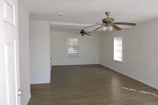 1612 N Anglin St, Cleburne, TX 76031 - Photo 5