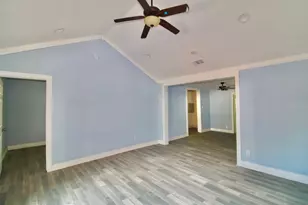 1206 S Edgefield Ave, Dallas, TX 75208 - Photo 3