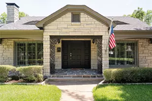 406 E Main St, Whitesboro, TX 76273 - Photo 3