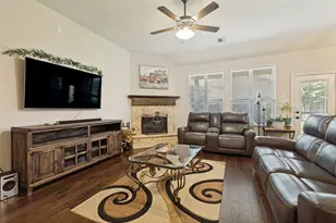 418 Valley Brook Ct, Waxahachie, TX 75165 - Photo 11