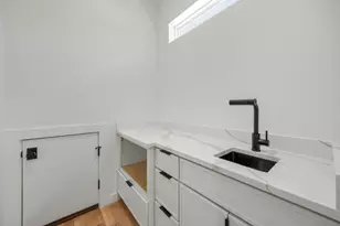 1138 Nolte Dr, Dallas, TX 75208 - Photo 15