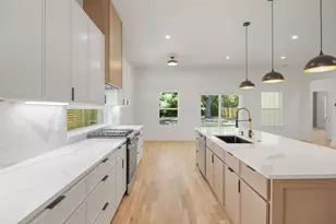1138 Nolte Dr, Dallas, TX 75208 - Photo 11