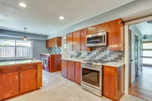 1839 Shelmire Dr, Dallas, TX 75224 - Photo 11