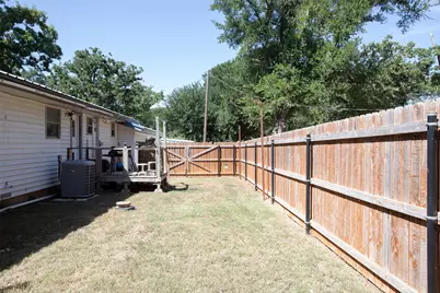 1430 Point Road, Graham, TX 76450 - Photo 15