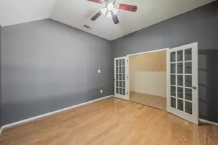2755 Honey Suckle Dr, Grand Prairie, TX 75052 - Photo 5