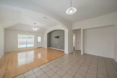 2755 Honey Suckle Drive, Grand Prairie, TX 75052 - Photo 11
