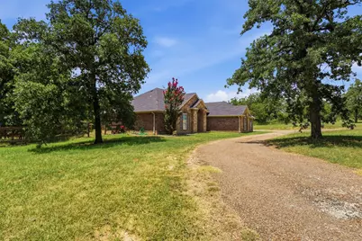 4417 Slayton Road, Cleburne, TX 76031 - Photo 5