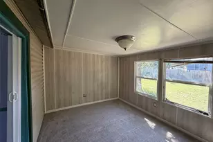 310 Taurus Rd, Granbury, TX 76049 - Photo 7