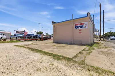 1001 S Main Street, Cleburne, TX 76033 - Photo 7