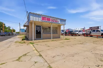 1001 S Main Street, Cleburne, TX 76033 - Photo 9