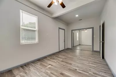 2210 Manor Street, Grand Prairie, TX 75050 - Photo 5