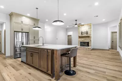 205 Champions Way, Waco, TX 76657 - Photo 9