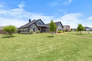 205 Champions Wy, Waco, TX 76657 - Photo 3
