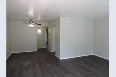 1513 Skyline Drive, River Oaks, TX 76114 - Photo 7