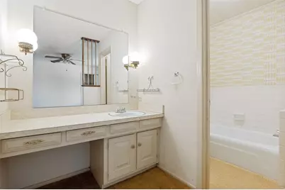 10512 Royal Chapel Drive, Dallas, TX 75229 - Photo 19