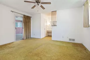 10512 Royal Chapel Dr, Dallas, TX 75229 - Photo 17
