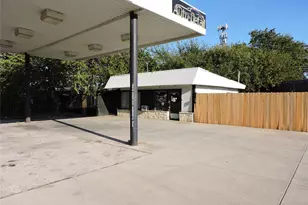 7385 W Vickery Blvd, Benbrook, TX 76116 - Photo 1