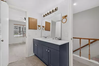 734 W Collins Street, Denton, TX 76201 - Photo 15