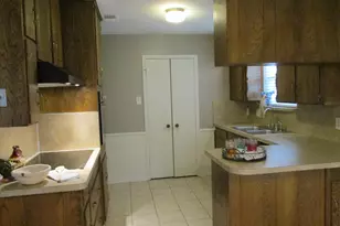 912 Shell Ct, Bedford, TX 76022 - Photo 5