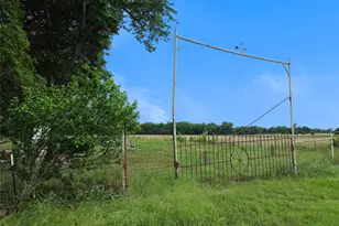 1917 Co Rd 1144, Miller Grove, TX 75472 - Photo 13