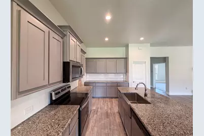 1530 Woodmere Drive, Krum, TX 76249 - Photo 7